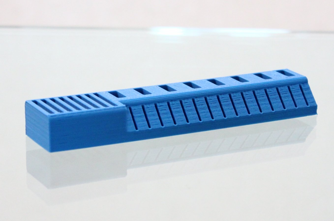 USB SD and MicroSD holder for wide USB sticks
