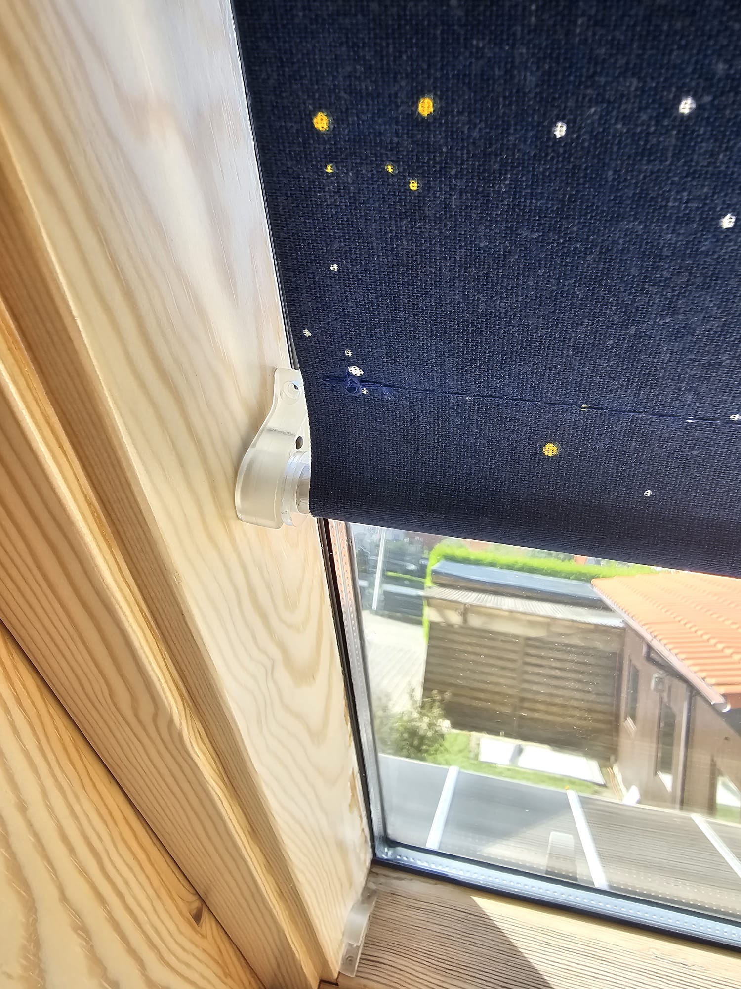 Verdunklungsrollo Velux Nippel