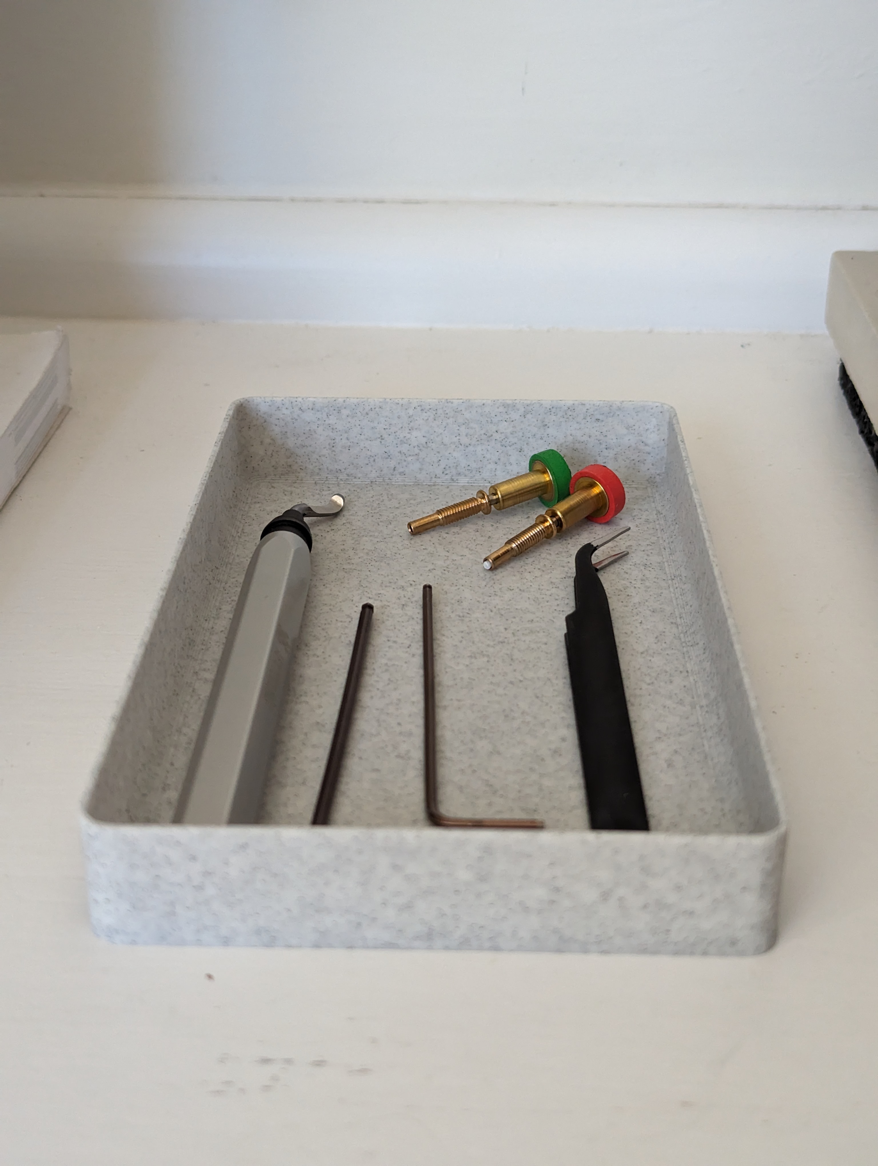 Miniatura 2 do modelo 3D Simple Tray with Lid (Parametric)