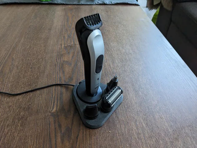 Stand for Braun shaver