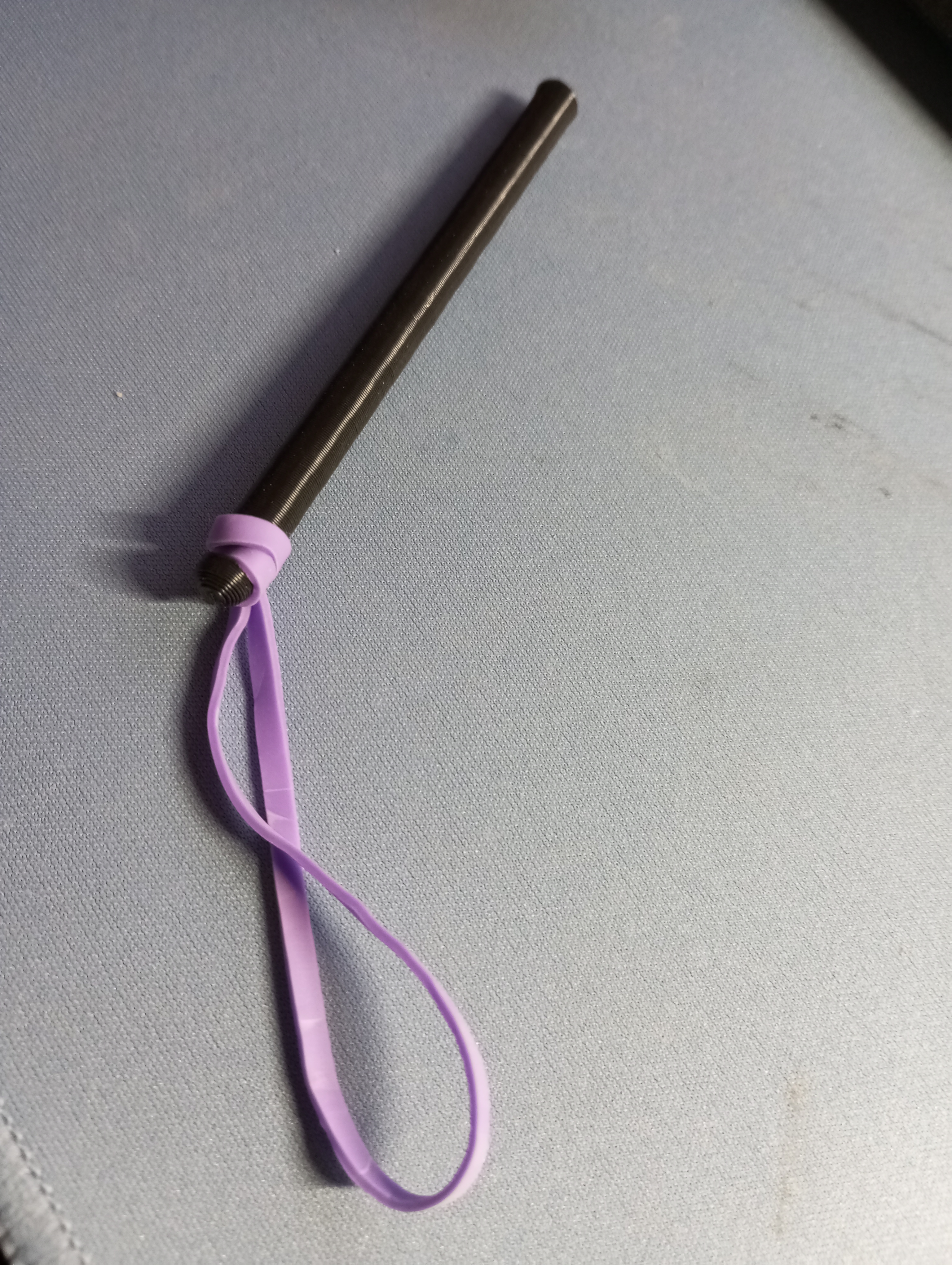 Airplane launcher with rubber bands