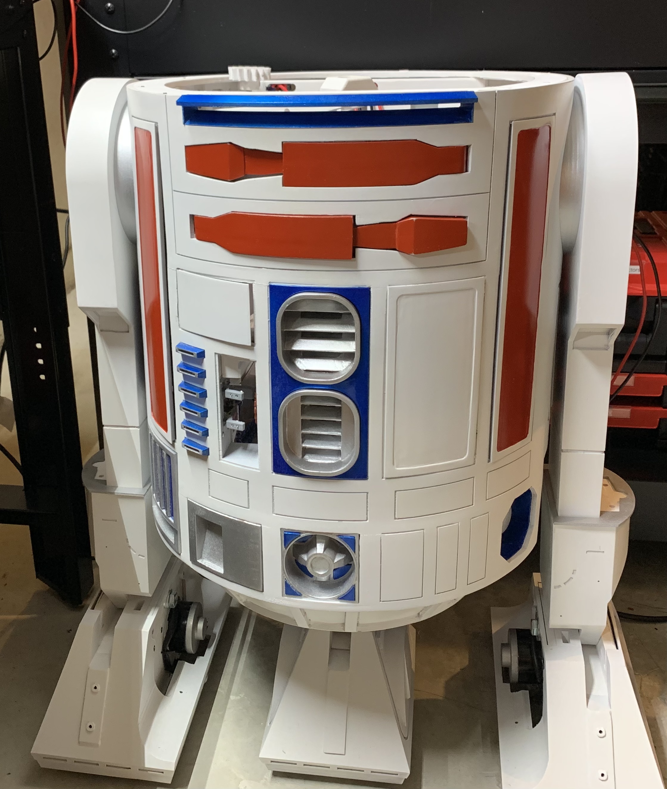 Mark III Manual 2-3-2 Shoulder for Mr. Baddeley Astromech