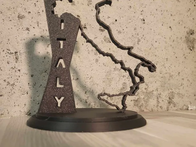 Italy border sculpture