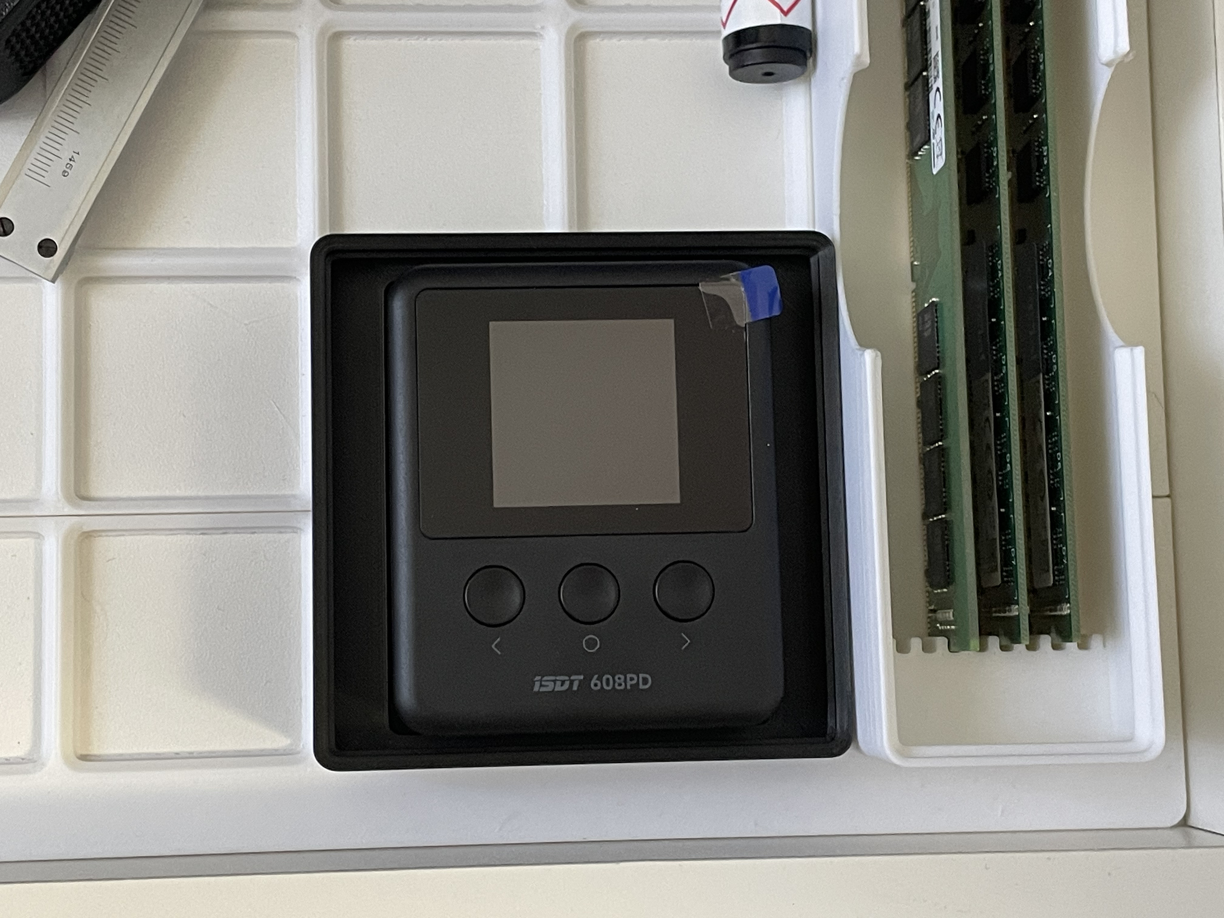 ISDT 608PD Battery Charger - Gridfinity Organizer