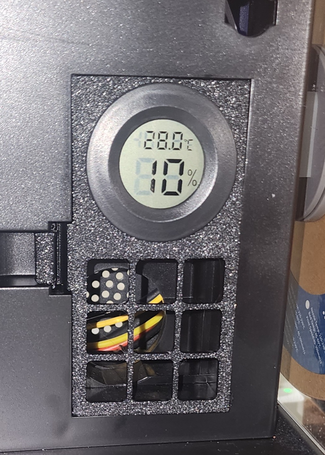 Remix of AD5X/AD5M Vent Cover with Temperature and Moisture Meter