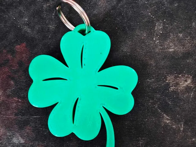 Cloverleaf keychain (čtyřlístek klíčenka)