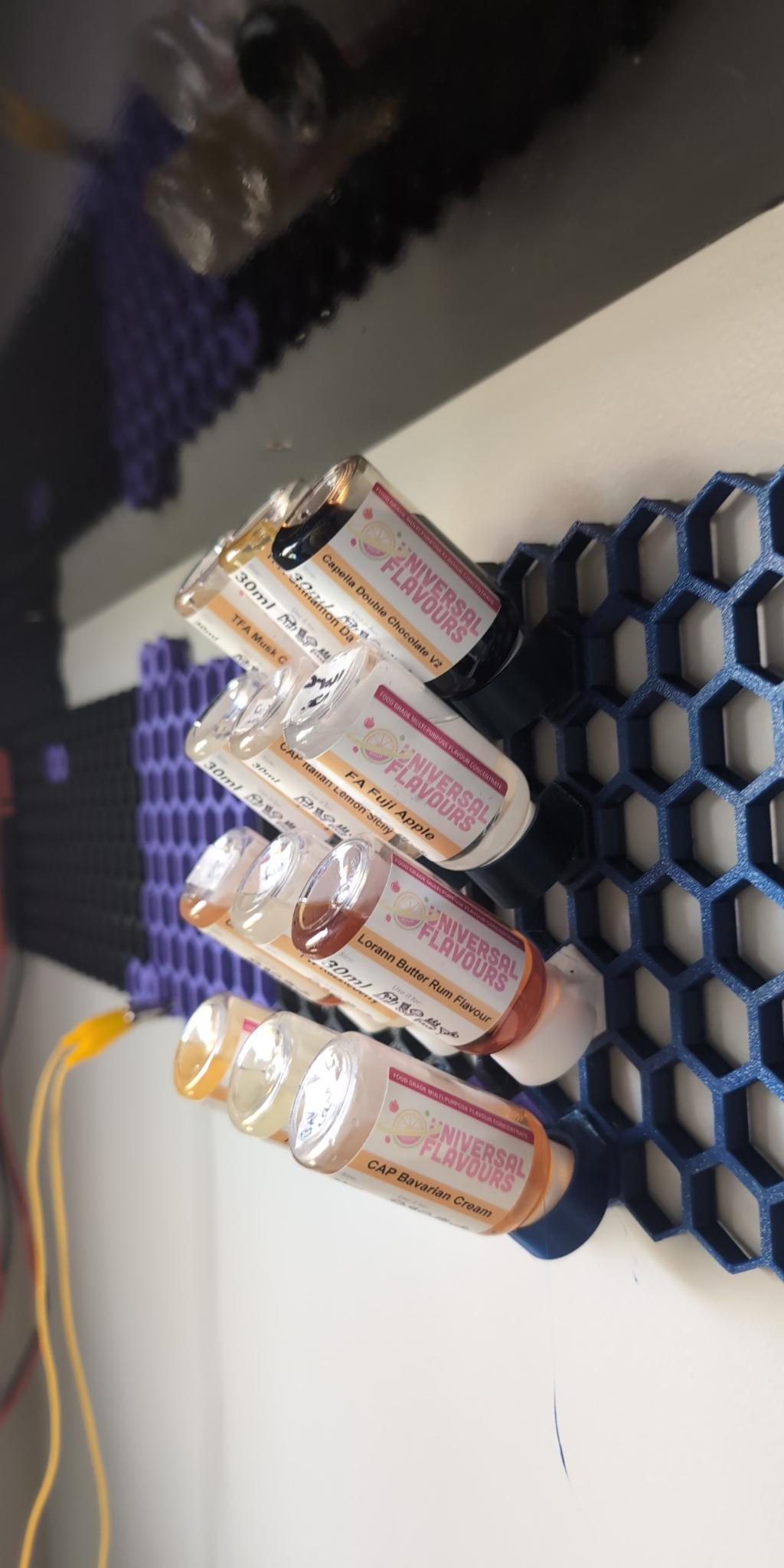 Flavour Concentrate / Juice rack for honeycomb wall (wrong orientation)