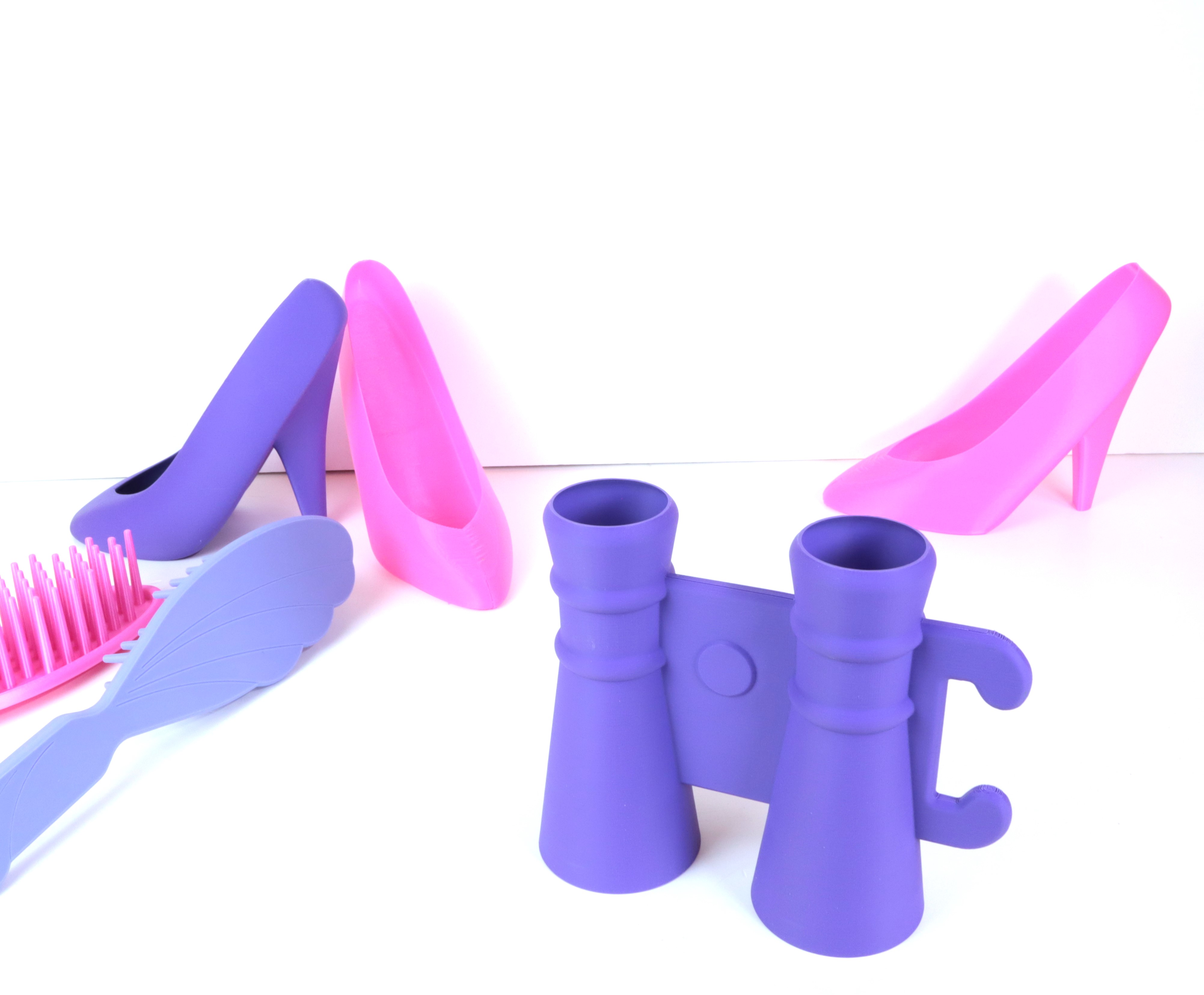 Binoculars, life-size doll accessory