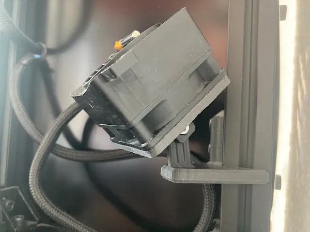 Holder for PTC heater for Ratrig V-Core or 3030 extrusions