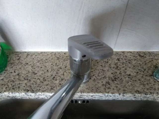 Faucet handle