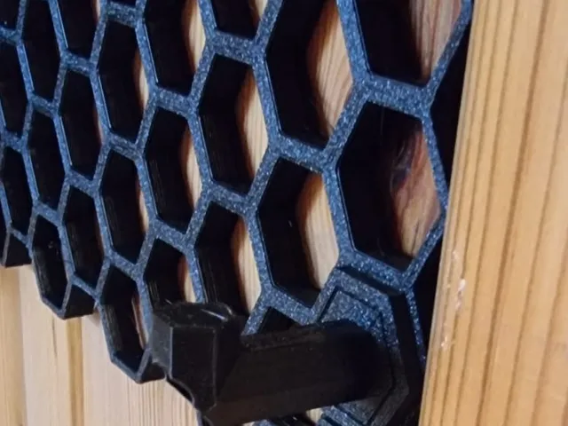 Honeycomb Hook M4