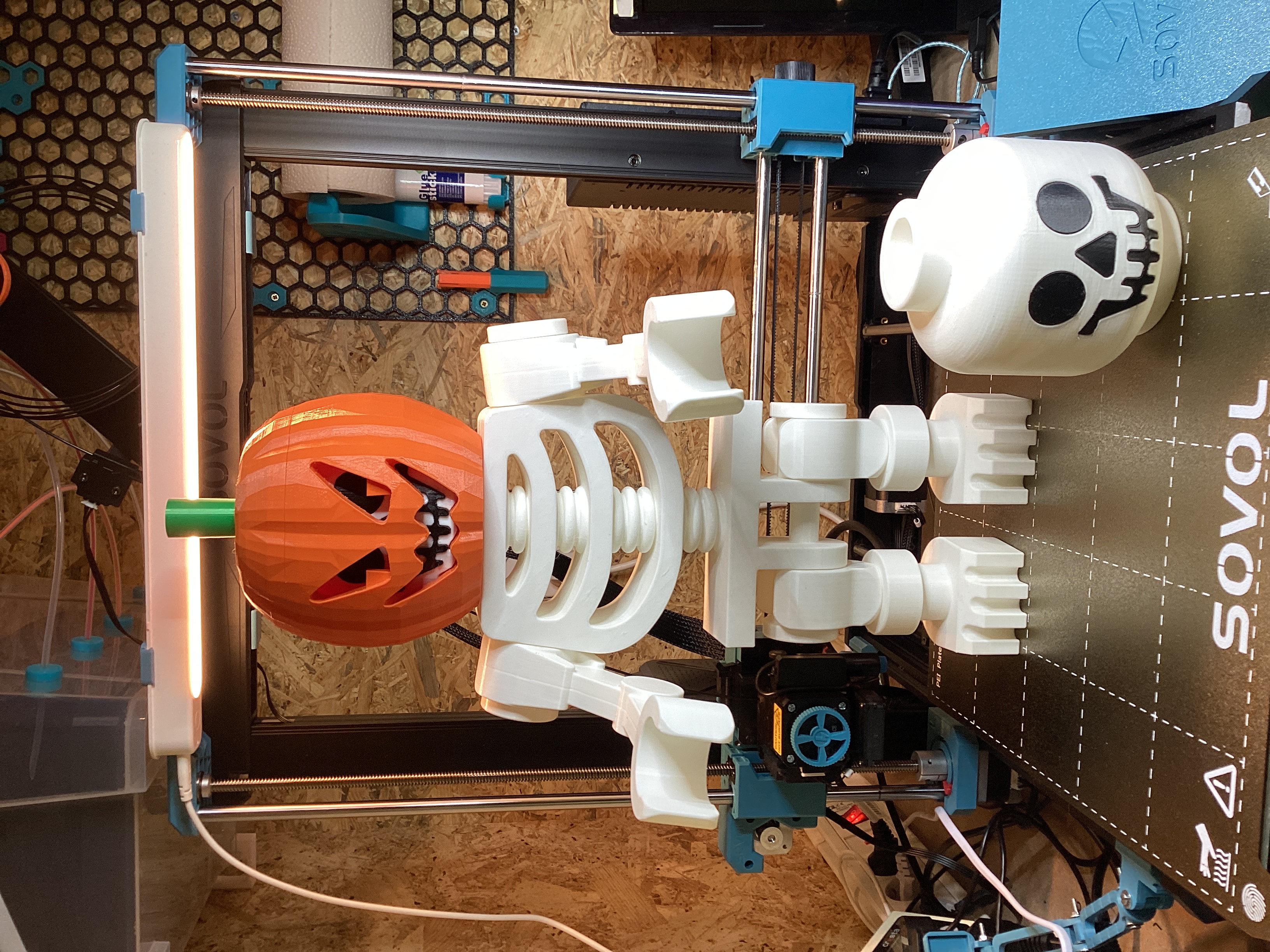 Lego like Pumpkin Head for Lego like Skeleton 10 1 scale by Martijn Download free STL model Printables