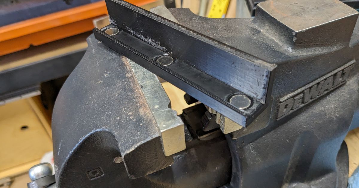 Vise Jaw Pads by hellobritt Download free STL model