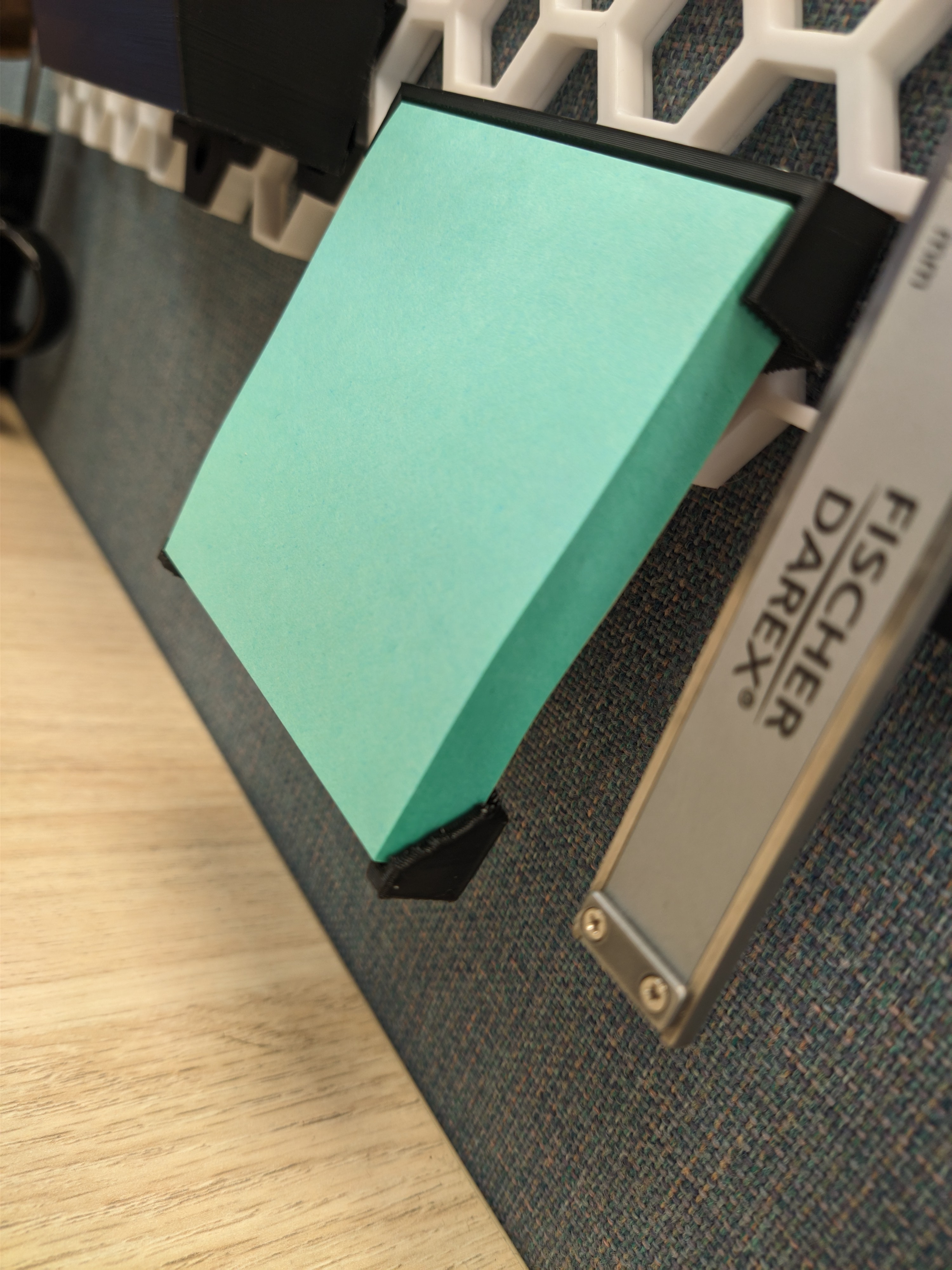 Post-it holder