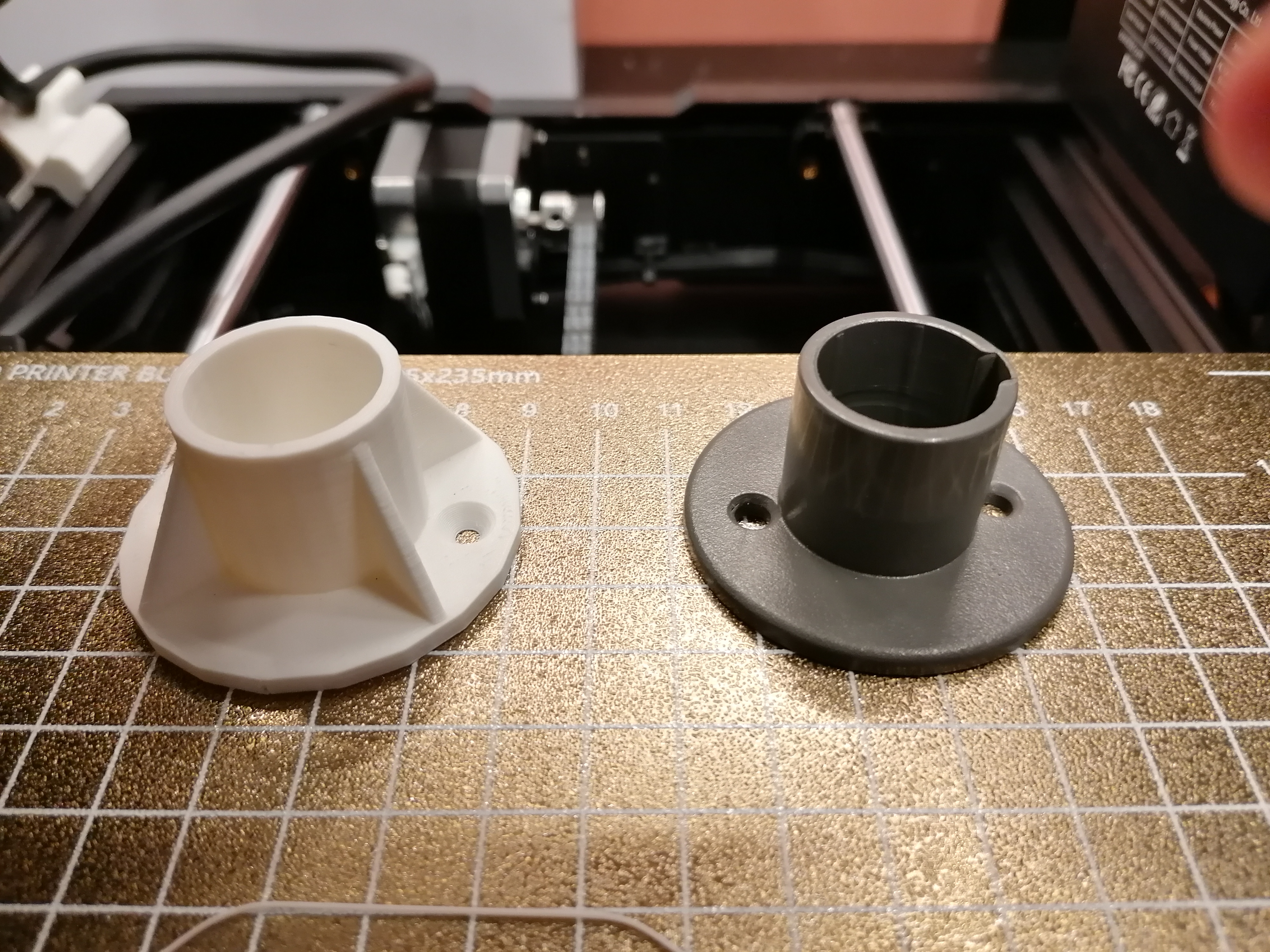 Miniatura 3 do modelo 3D Pole mounting bracket