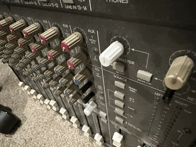 Mackie Mixer Small Knob
