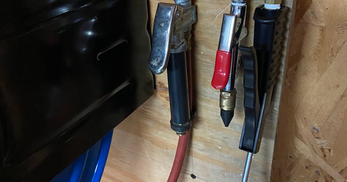 Air Tool Hanger Reinforced by tehlonz Download free STL model