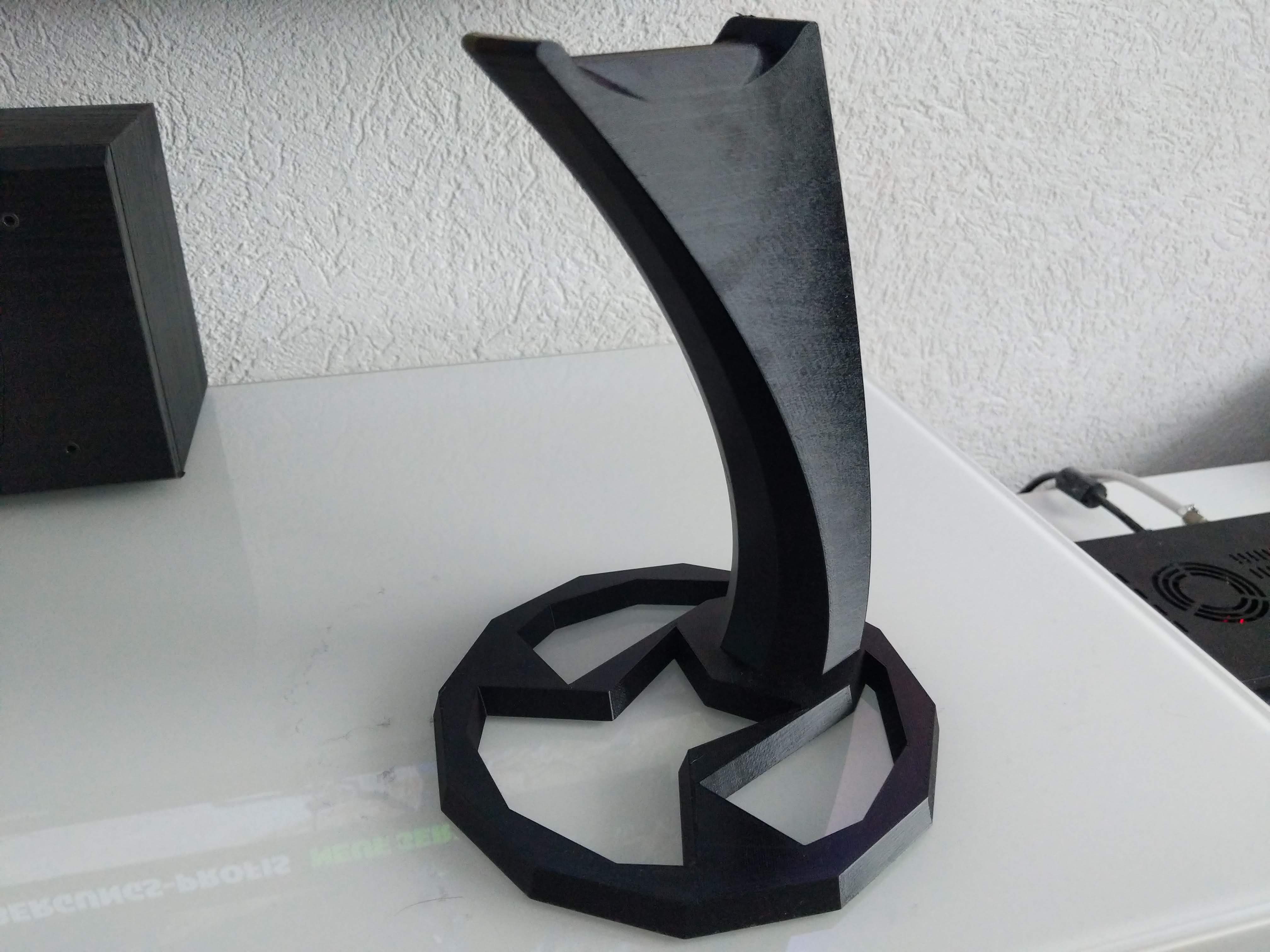 Miniatura 2 do modelo 3D Headset Stand Tech