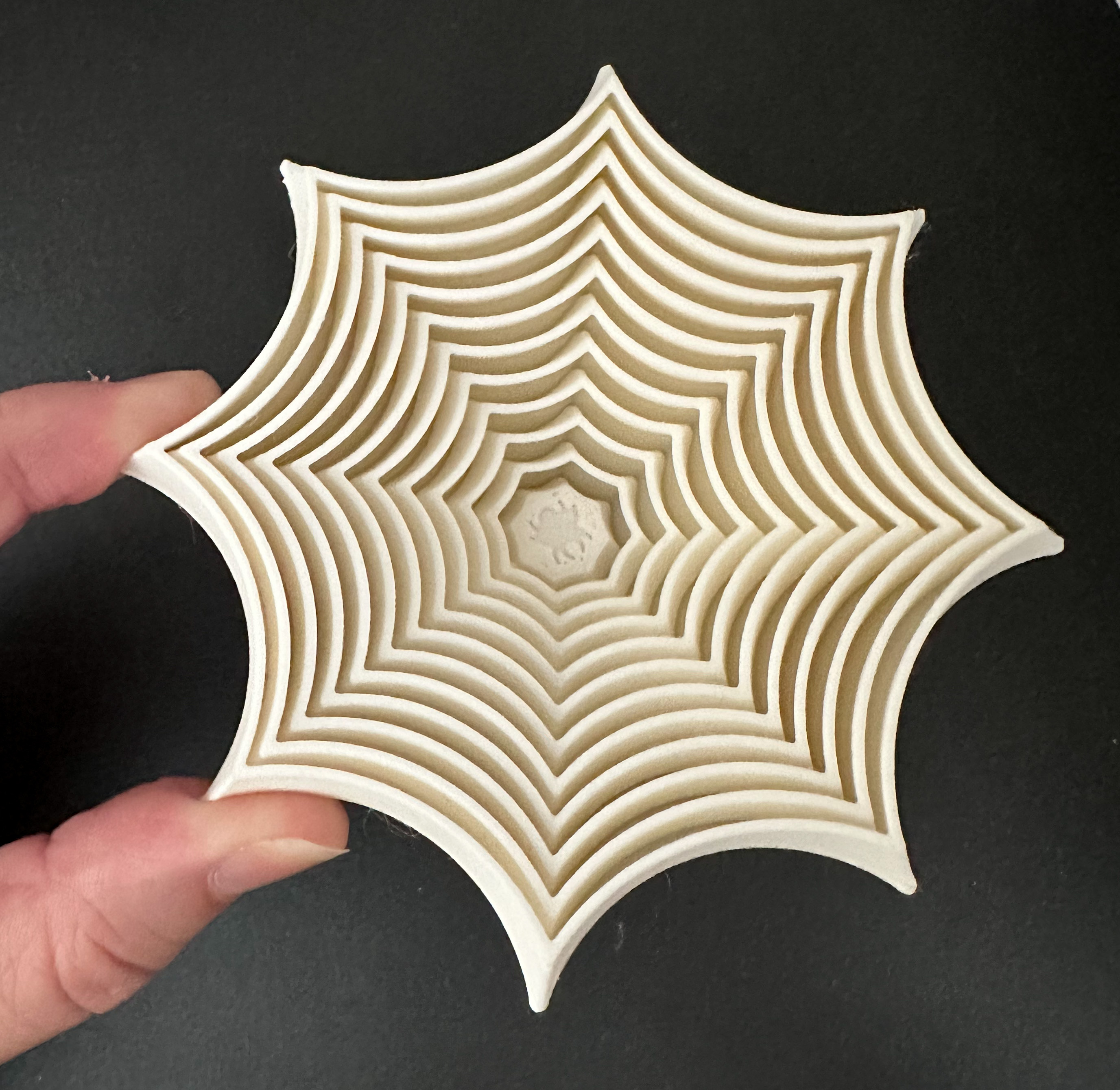 Miniatura 2 do modelo 3D Spiderweb Layered Fidget