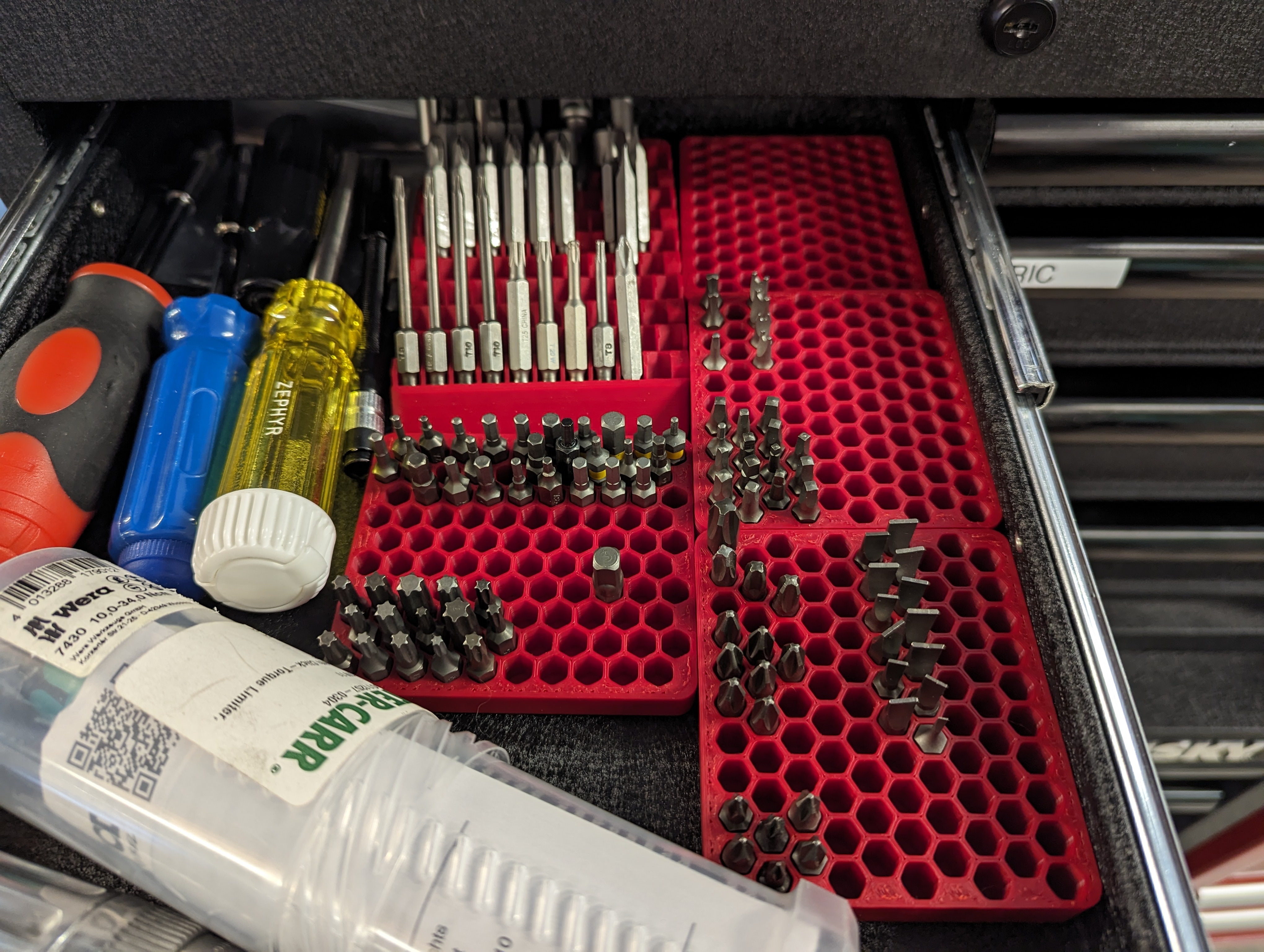 Honeycomb Hex Bit Holder (Parametric!)