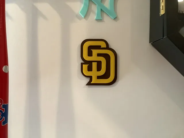padres logo with background