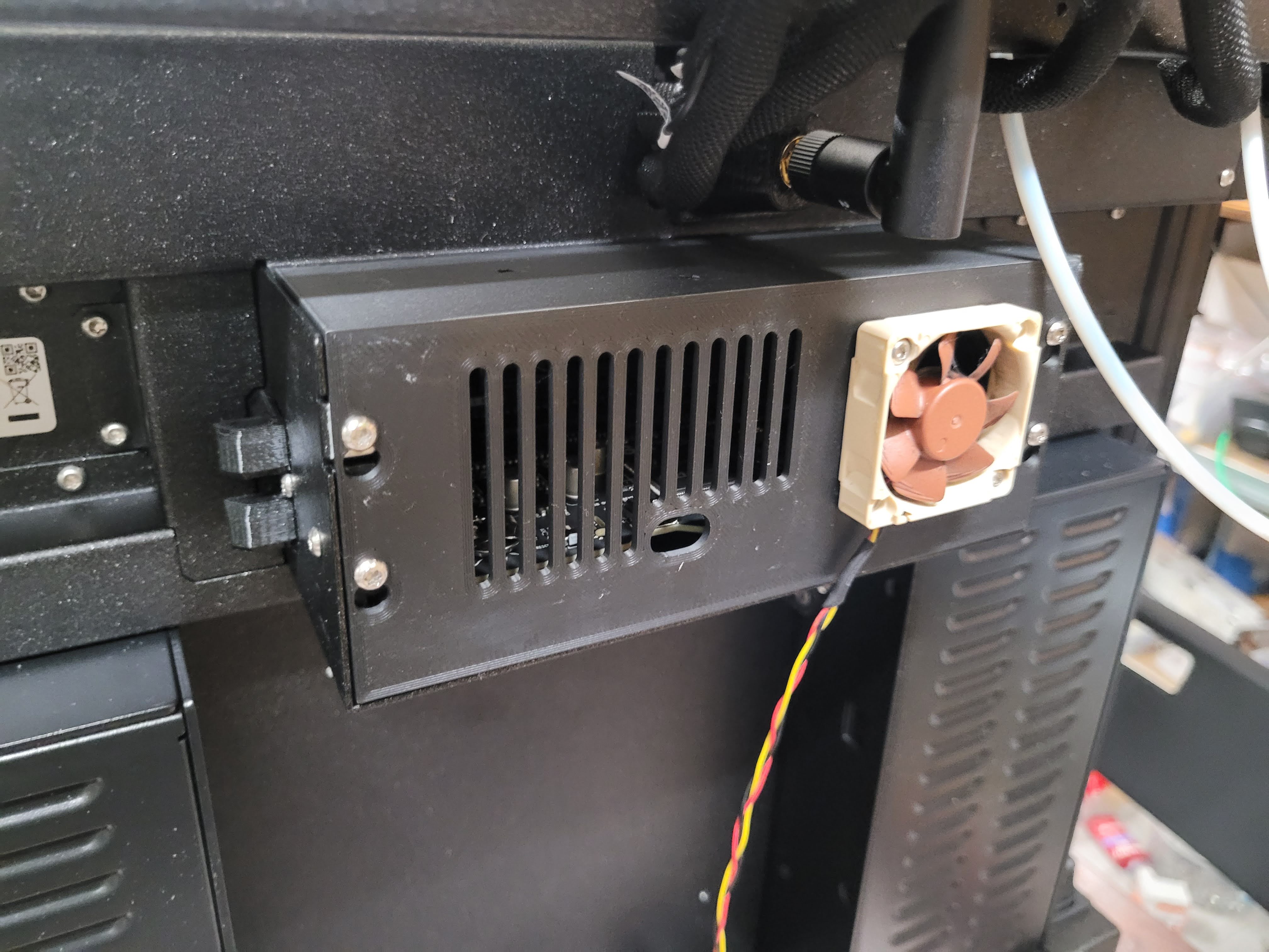 Prusa XL Buddy cover with vents and fan mount