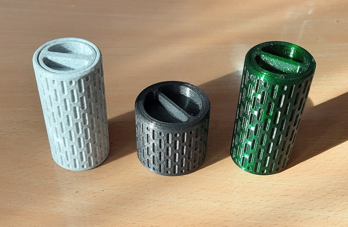 inside-cap screw container, various sizes (incl. pencil case) 3D model thumbnail