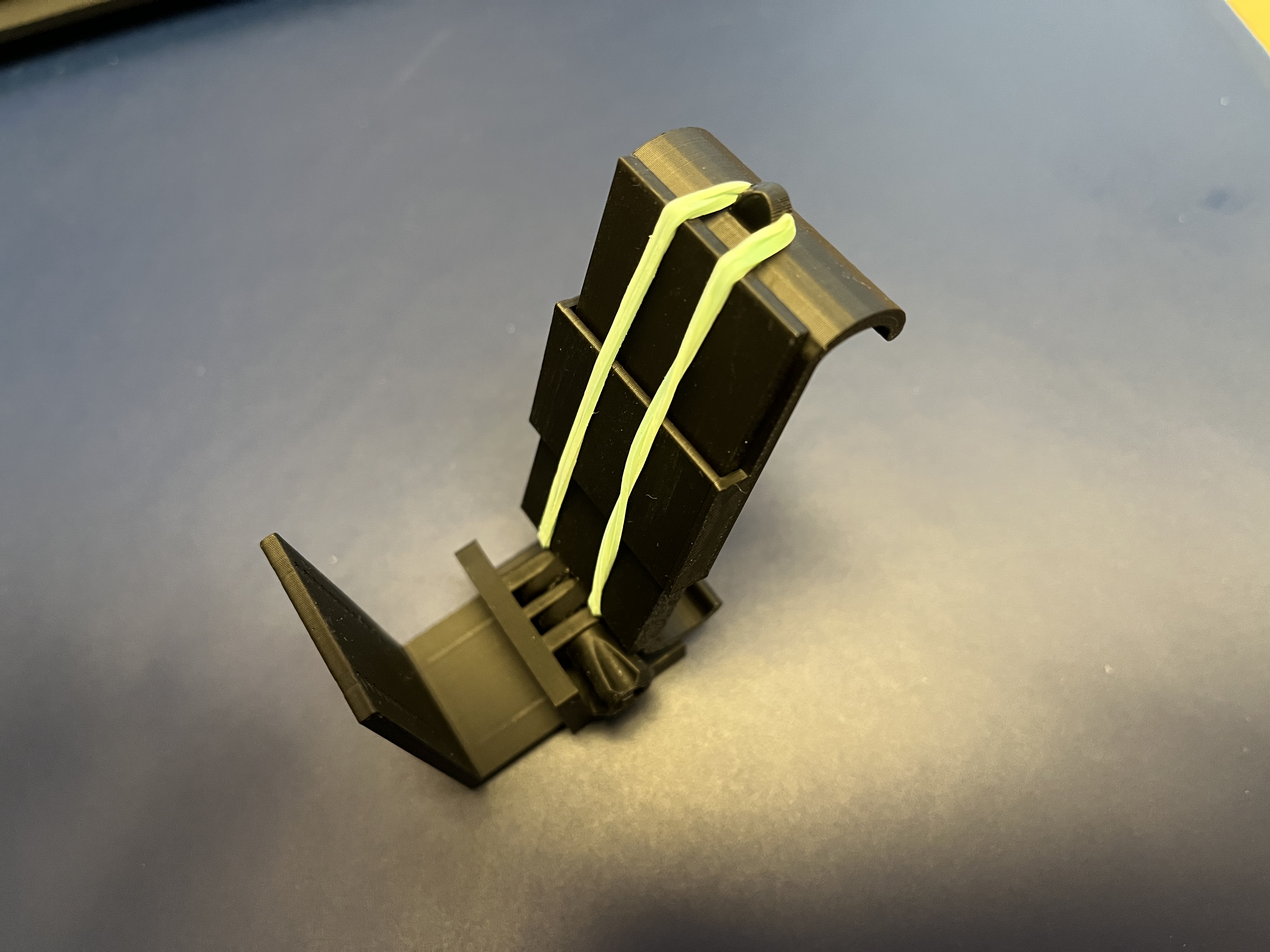 Ruberband mod for adjustable Airplane holder