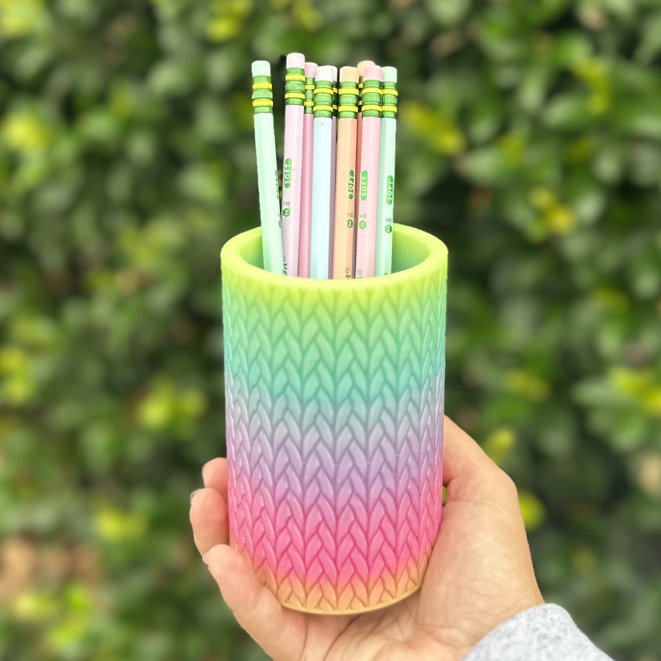 Knit Pen/Pencil Holder by Chipped Builds || Ashley | Download free STL ...
