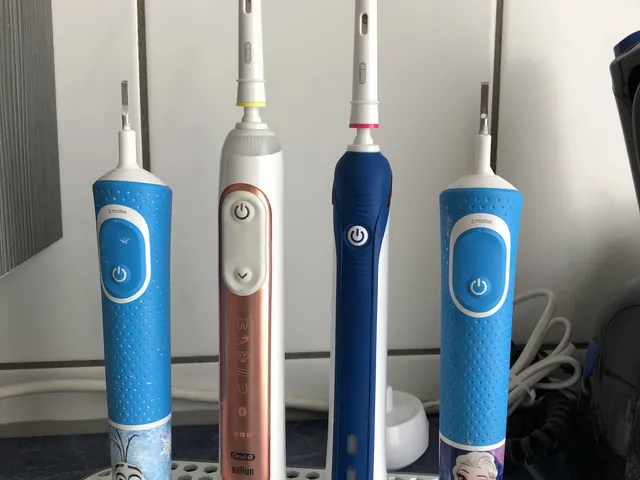 Oral B brush holder