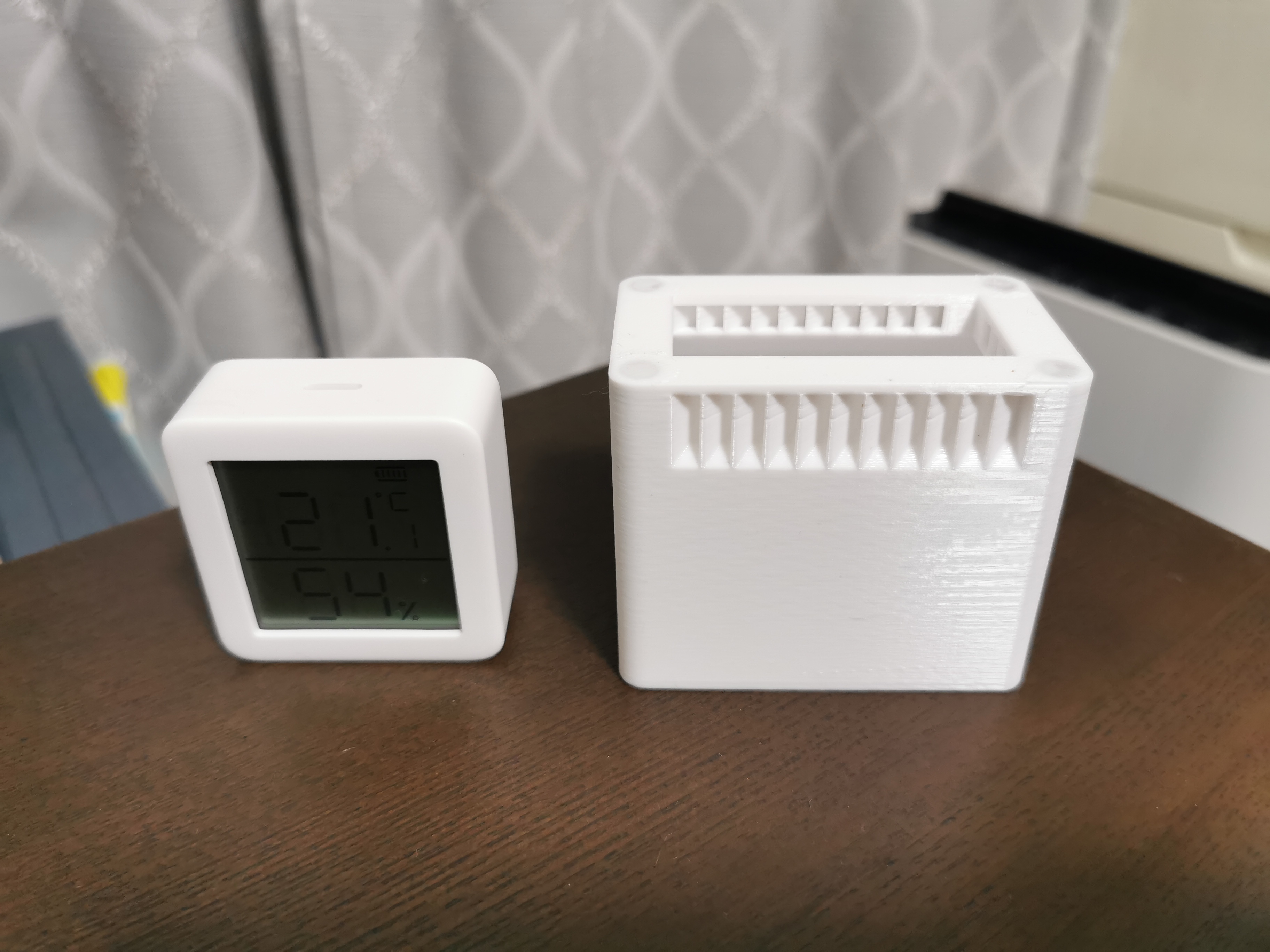 Miniatura 5 do modelo 3D Thermometer case for 'SwitchBot MeterTH S1'
