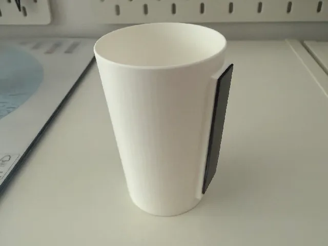 Whiteboard cup