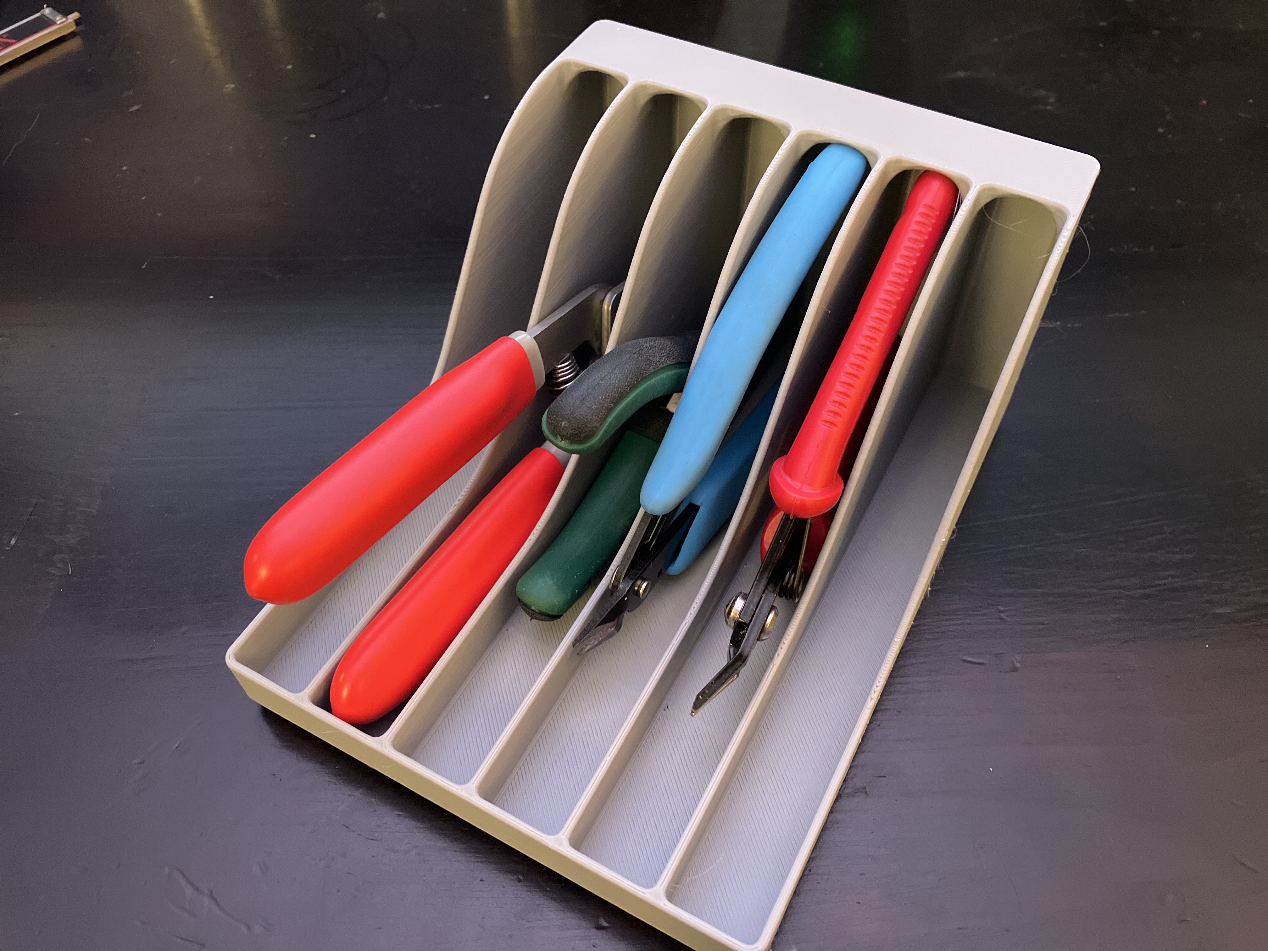 Gridfinity 3x4 pliers and nippers rack