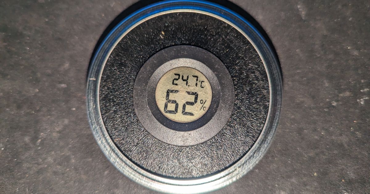 Mason Wide Jar Lid with rounded Thermometer/Humidity sensor by Sylvain Download free STL model