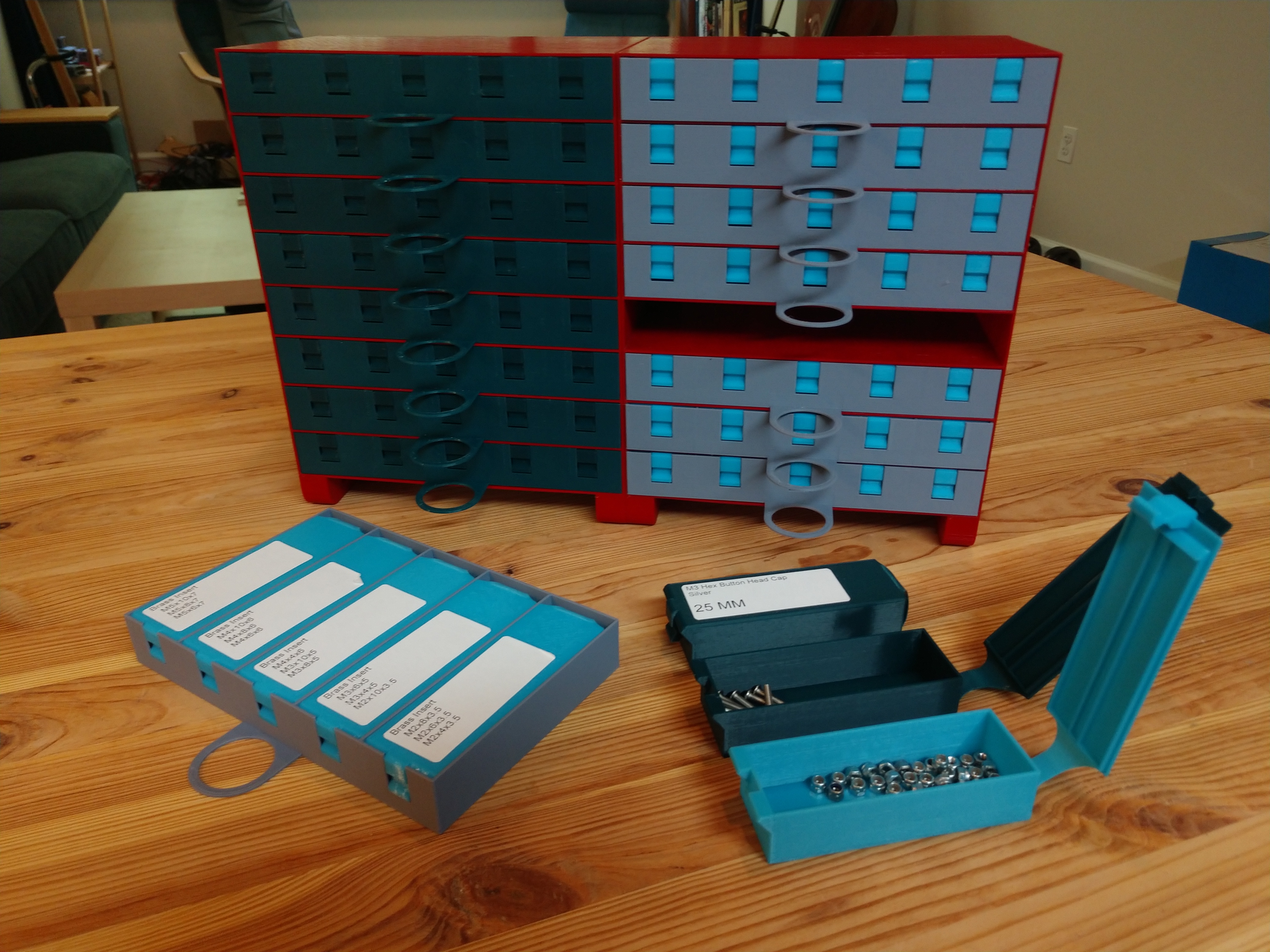 Small Screw Box 3D model thumbnail