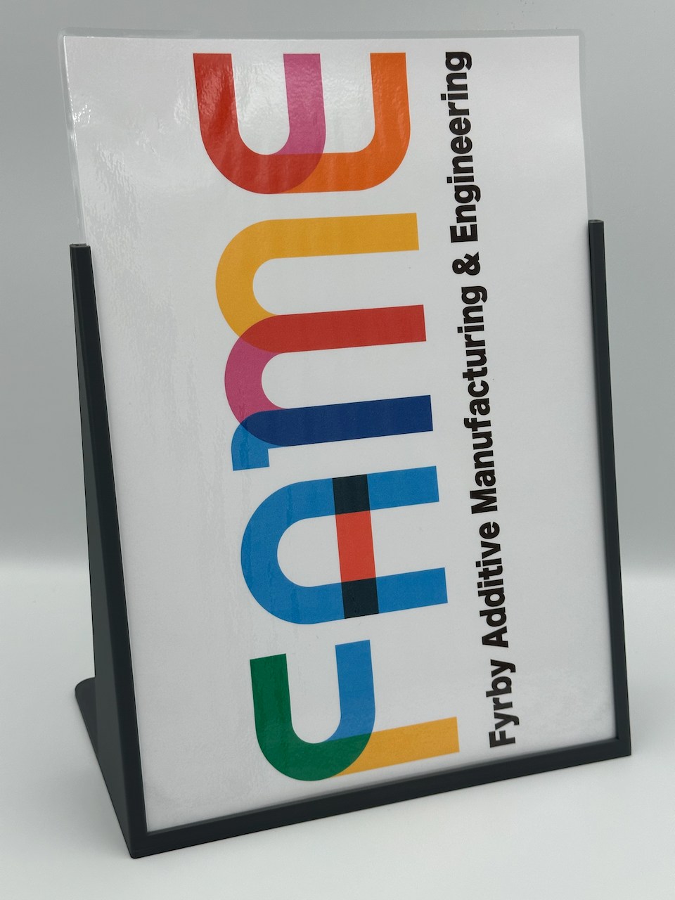 Vertical Stand For Laminated A4 Paper by Fyrby Additive | Download free ...