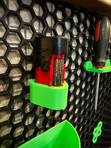 M12 Battery Holder Remix to fit on HWS Honeycomb Wall System