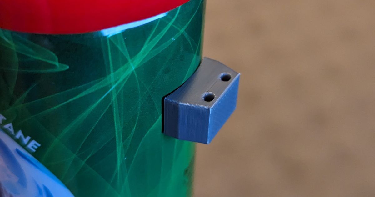 Spray Can Straw Holder Embedded 6x3mm by richard bertrand