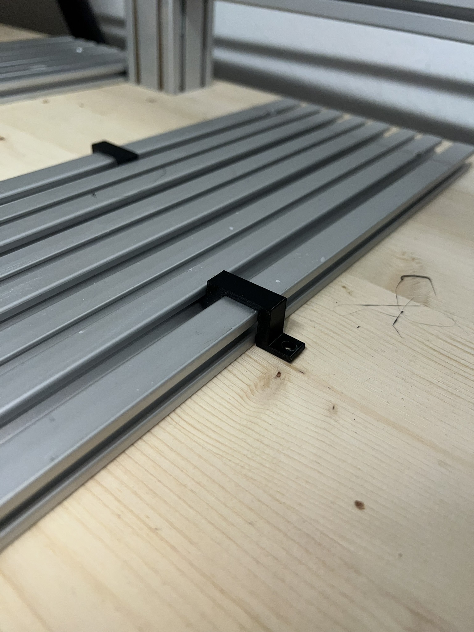 Halter für Aluprofil Nutplatte Nut 8