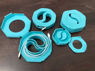 Strong hinge, easy latch, fast printing cable winder with parametric