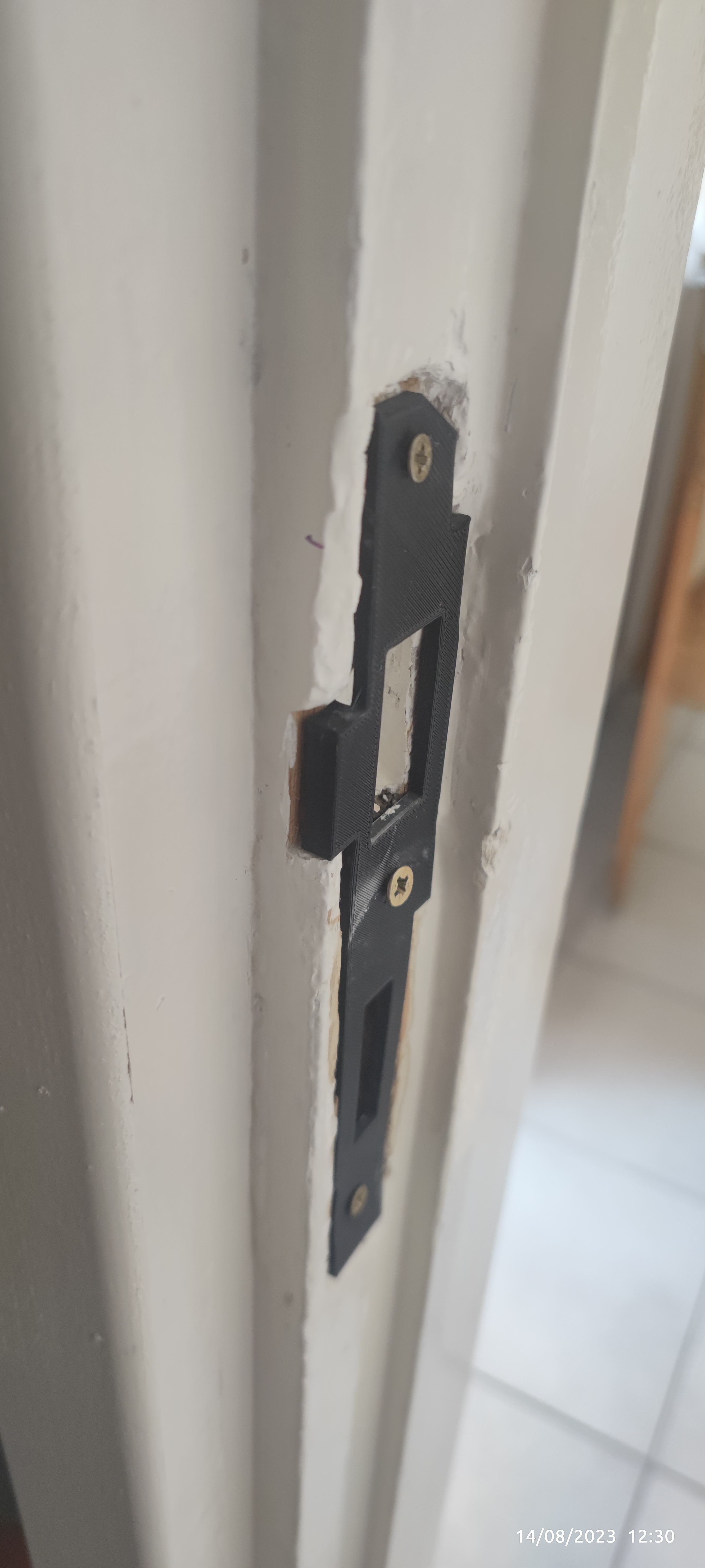 locker strike plate