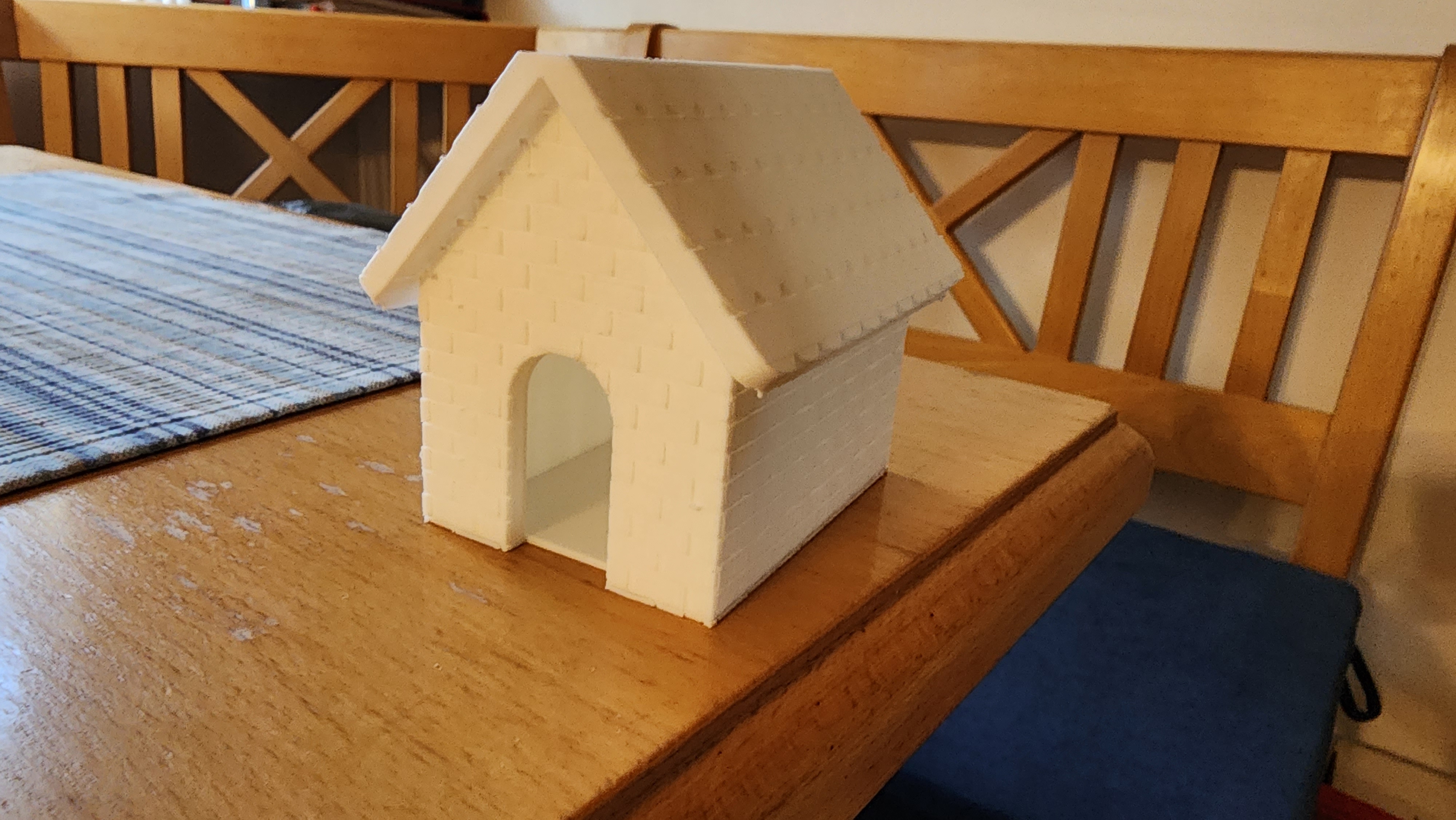 Small doghouse