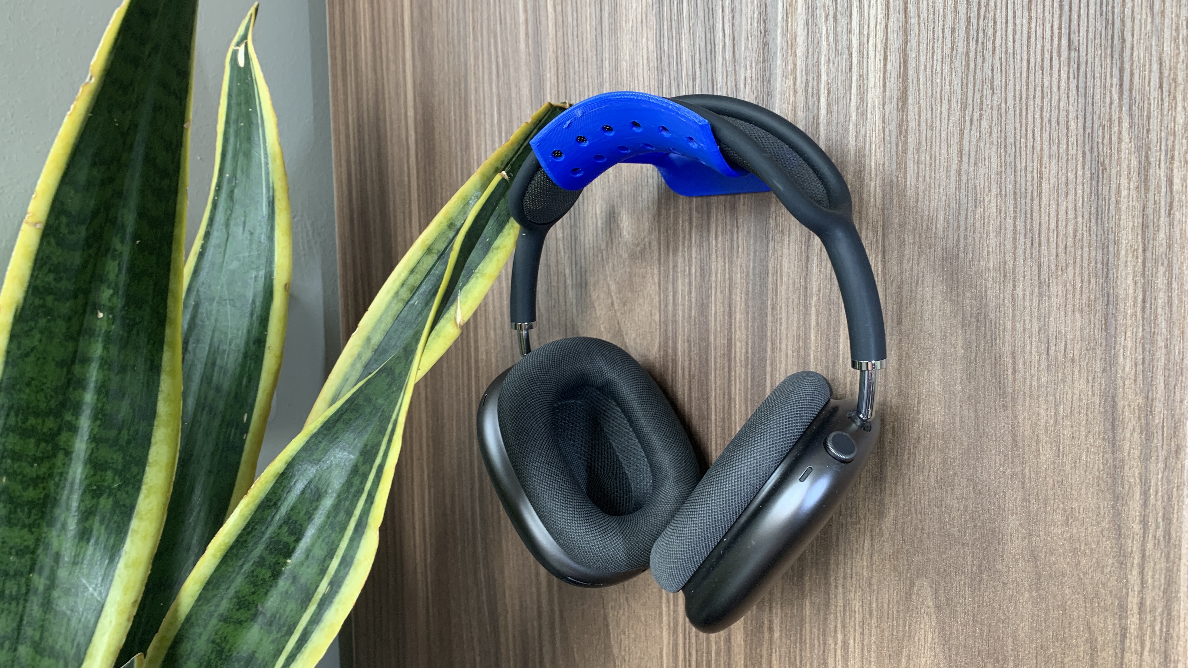 Wall Mounted Headphone Stand (Designed for AirPods Max)