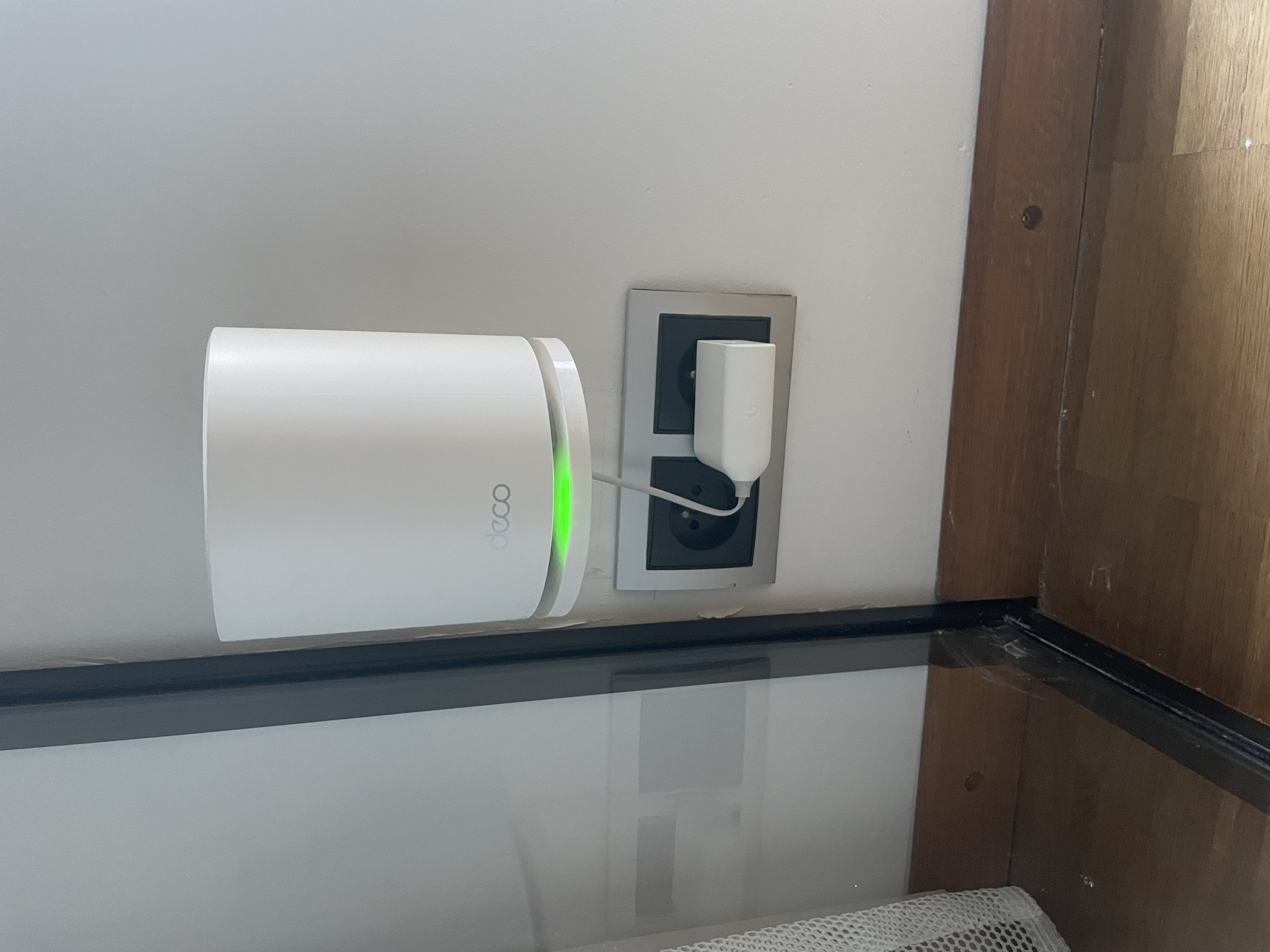 Wall mount for TP-Link Deco Router