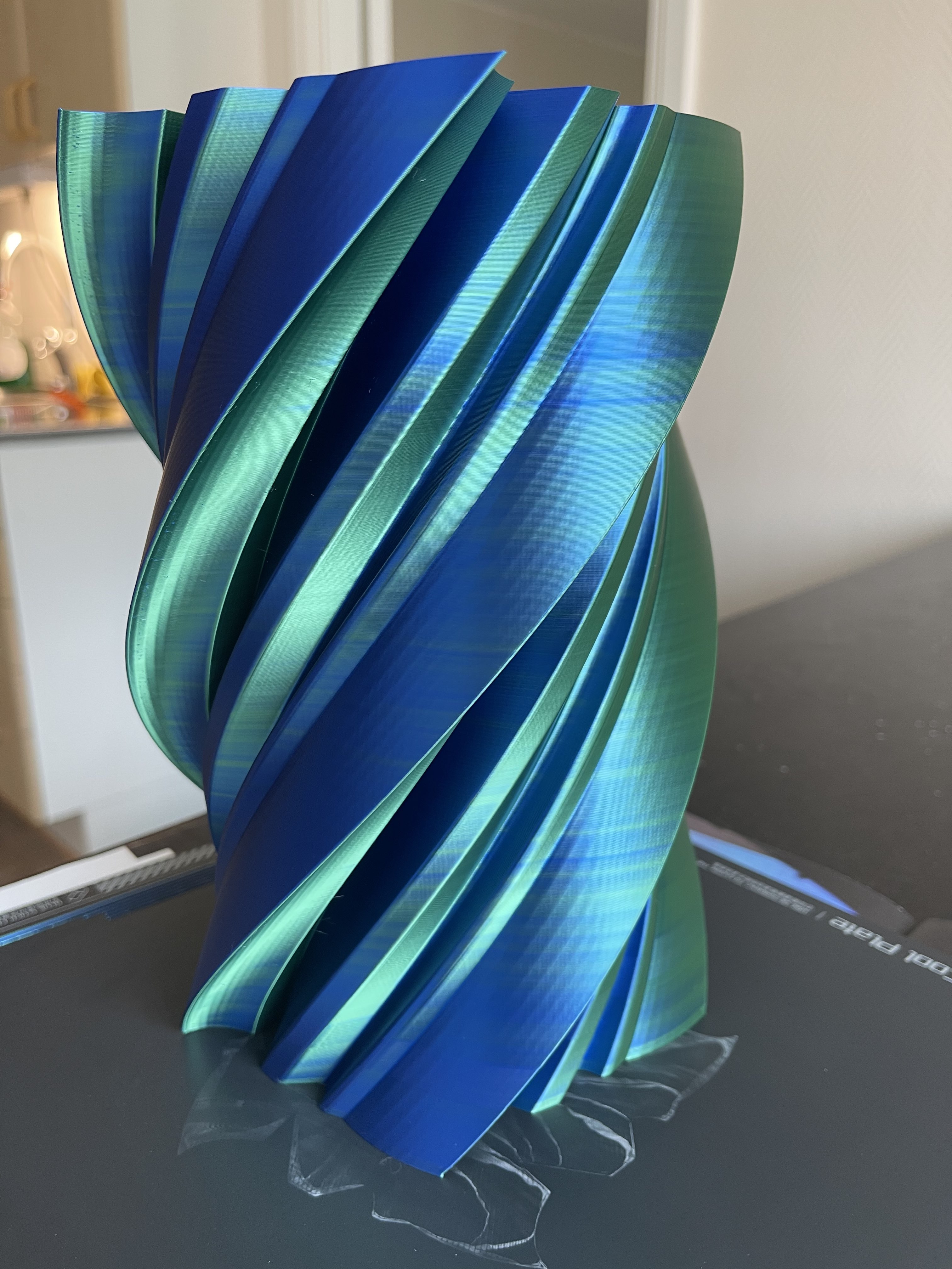 Miniatura 3 do modelo 3D Tornado vase