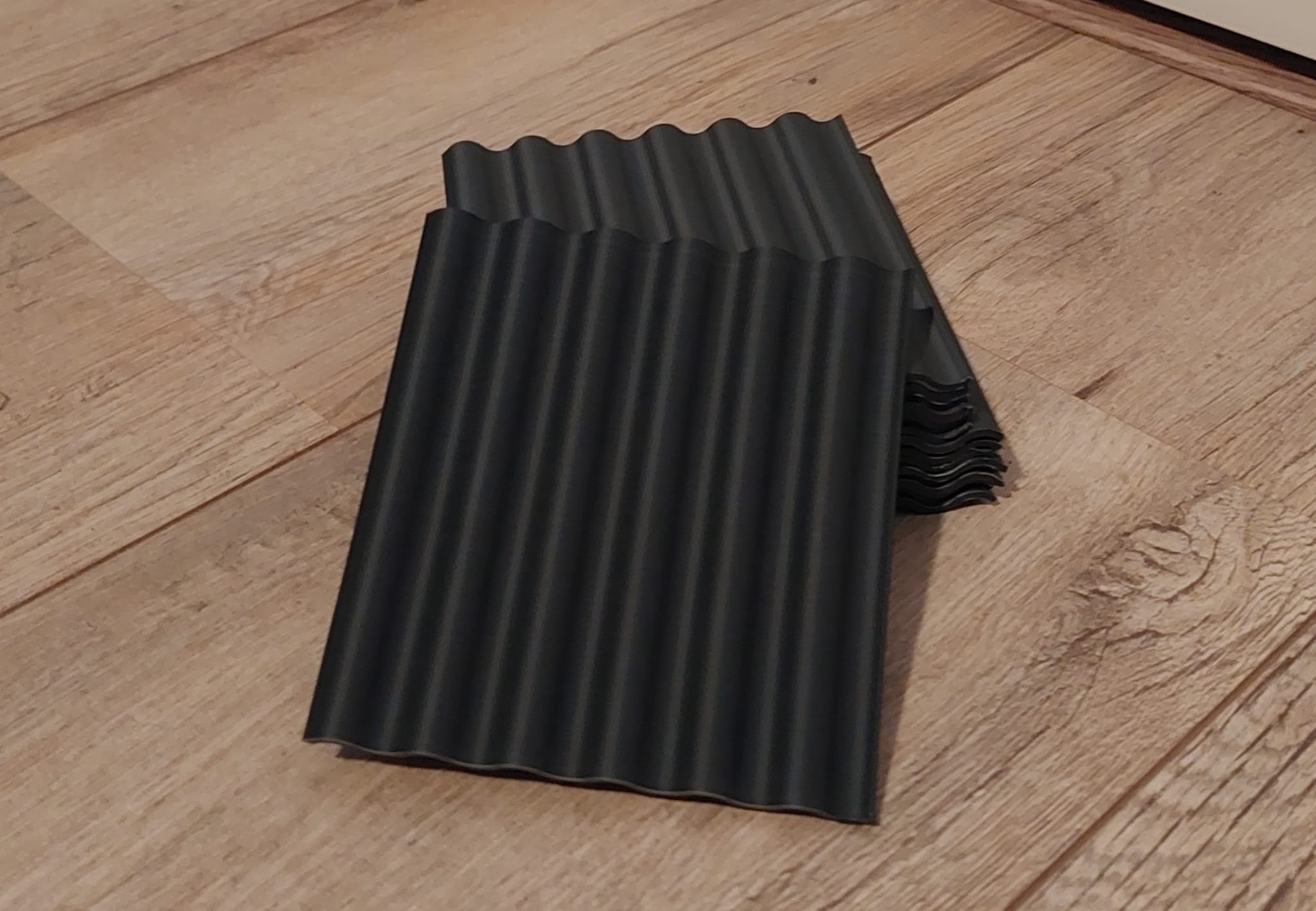 Corrugated sheet 1:10