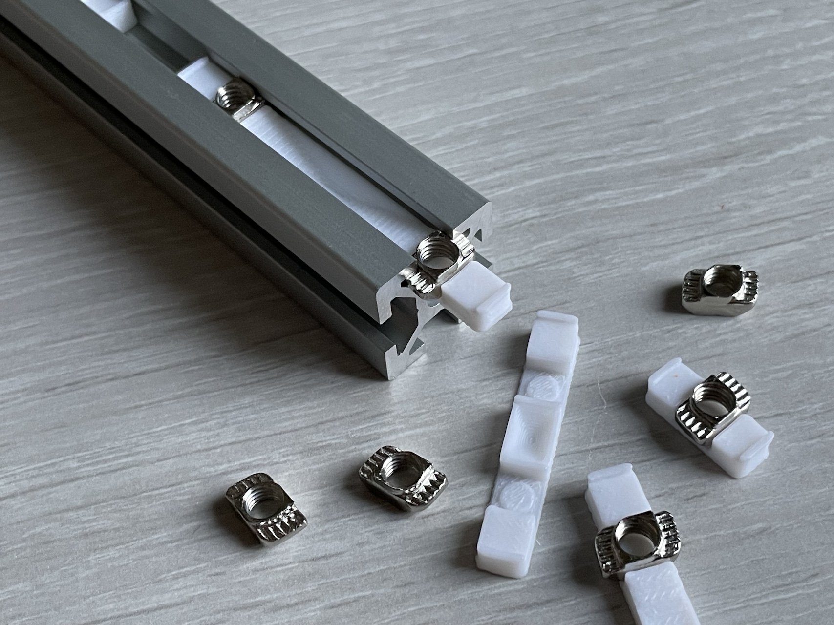 T-Nut Hammerhead adapter for V-Rail (HFS)