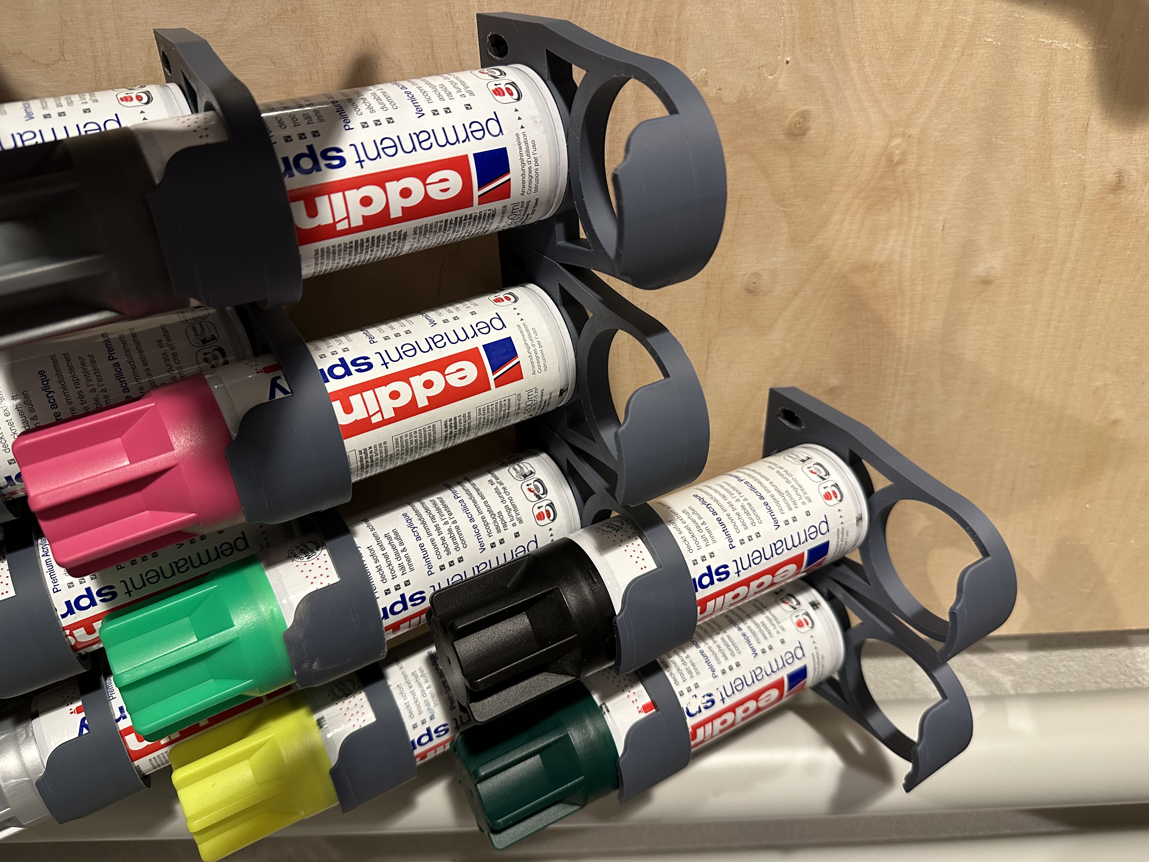 Space efficient spray can holder system, wall mount