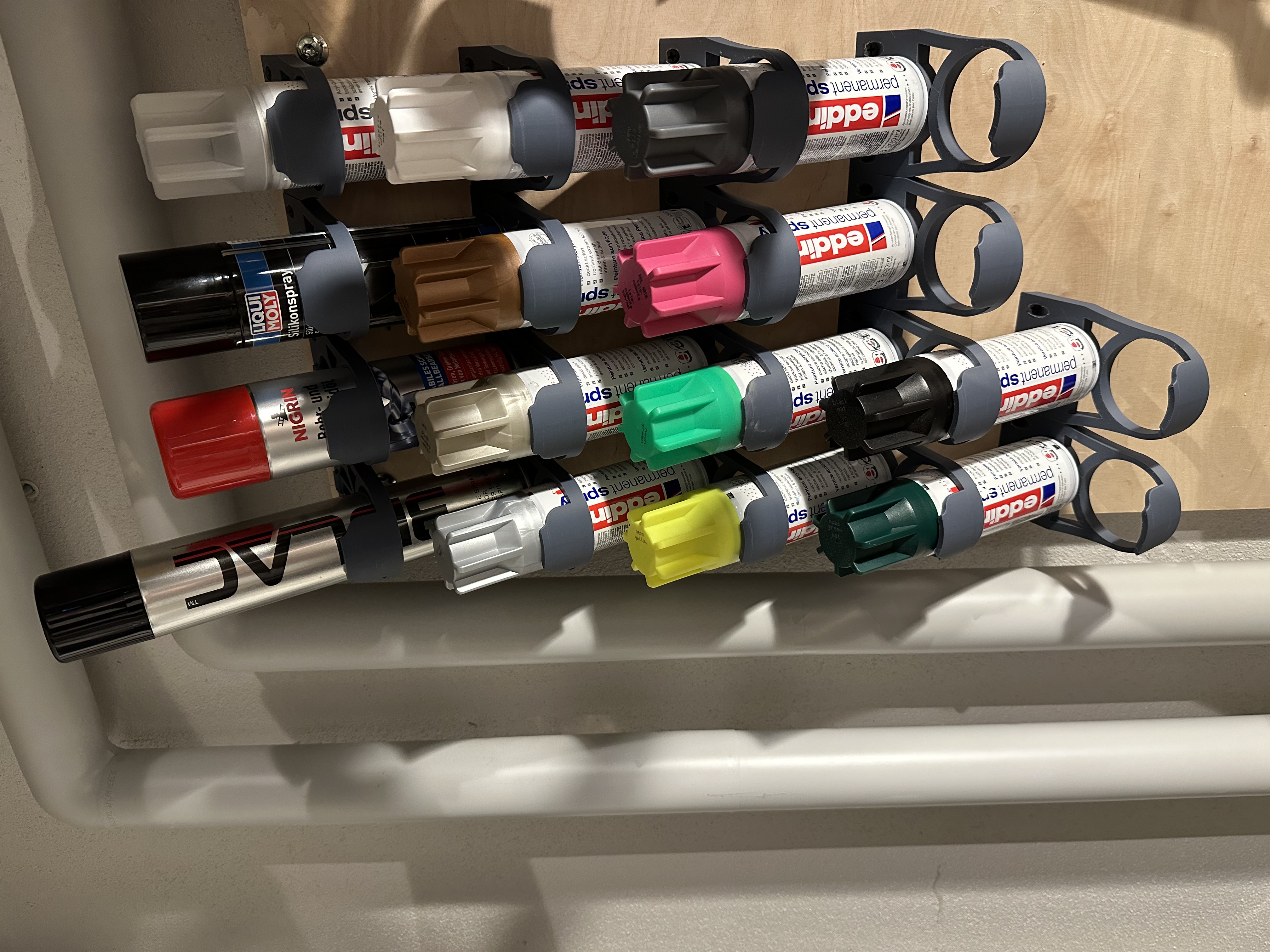 Space efficient spray can holder system, wall mount — miniatura 3