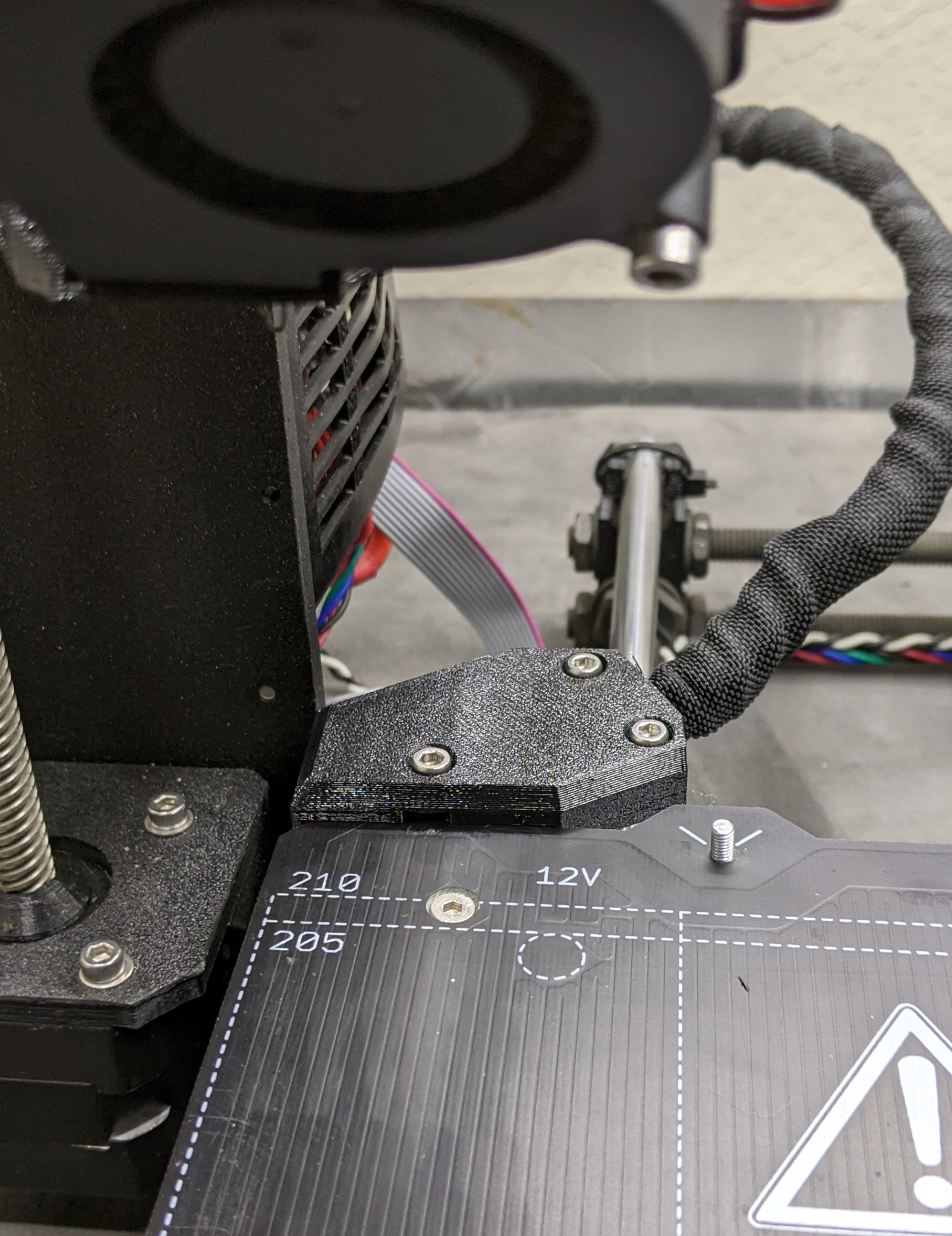 Angled MK2.5s+ bed cable cover